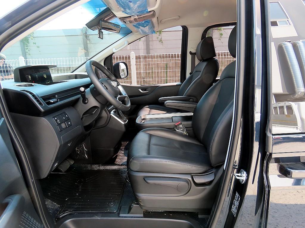HYUNDAI Staria - Vista 7