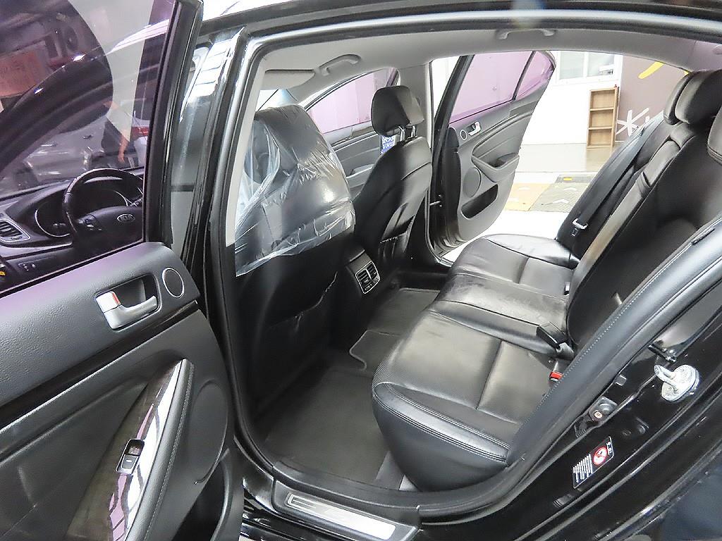 KIA K7 - Vista 10