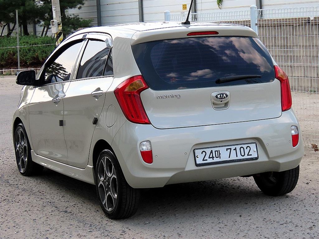 KIA Morning - Vista 3