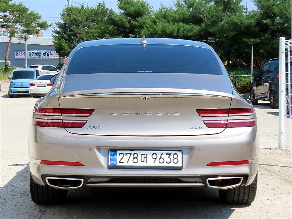 Genesis G80 - Vista 6