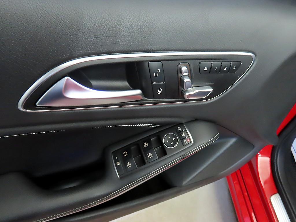 Mercedes Benz A Class 2016 Rojo - Importación desde Corea - HF Imports Iquique - Foto 18