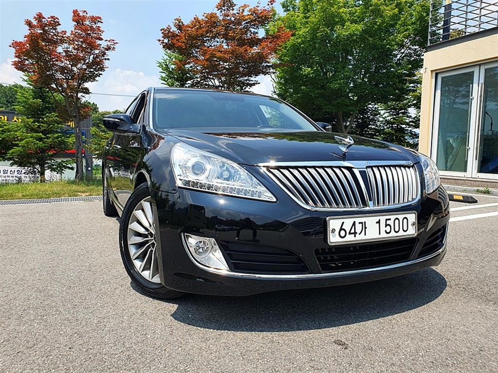 HYUNDAI Equus - Vista 3