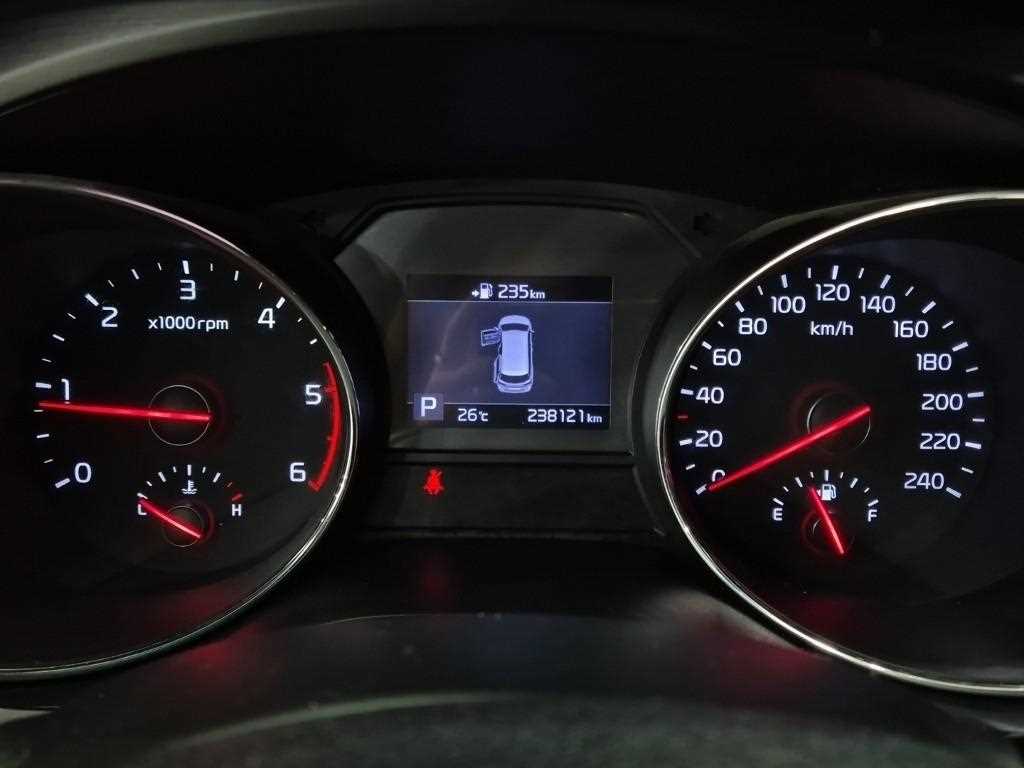 KIA Carnival - Vista 7