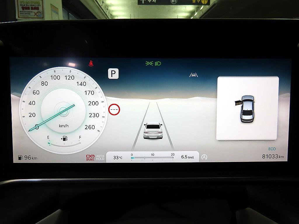 Genesis G90 - Vista 11