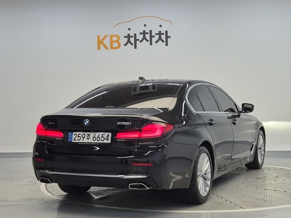 BMW 5 Series - Vista 3