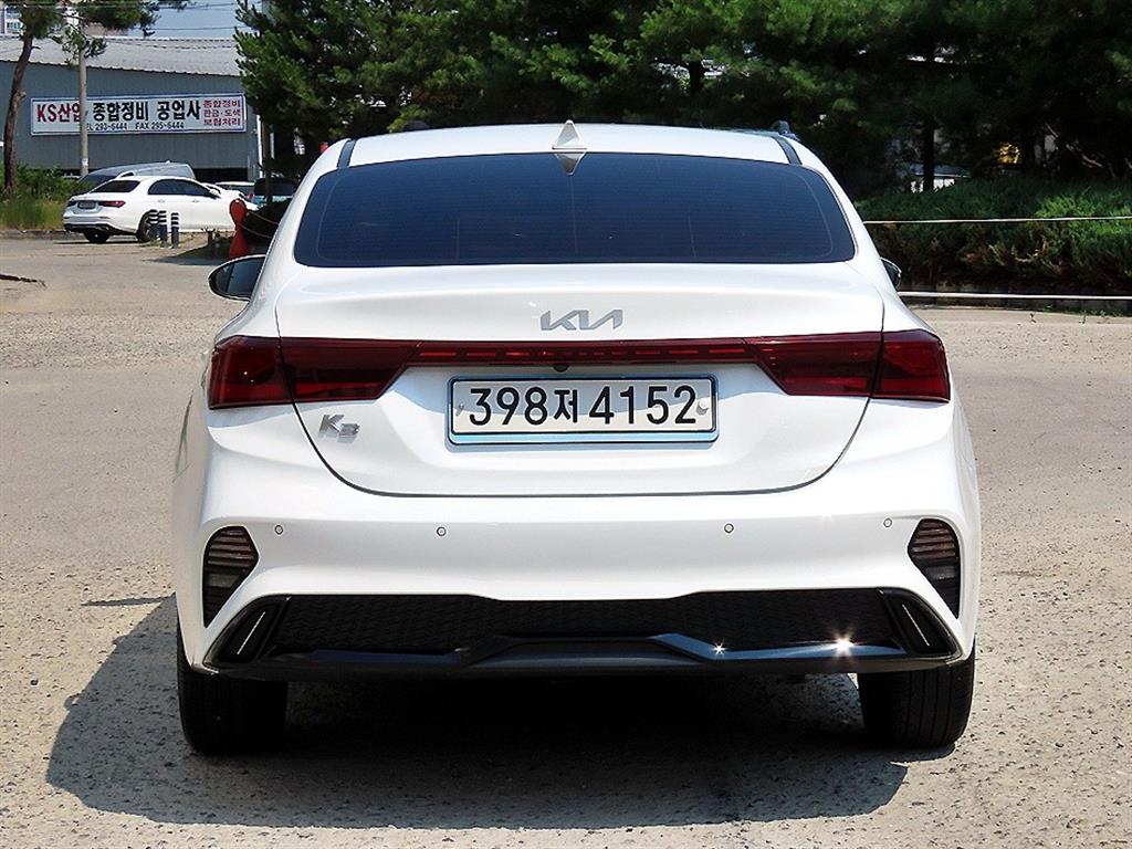 KIA K3 - Vista 6