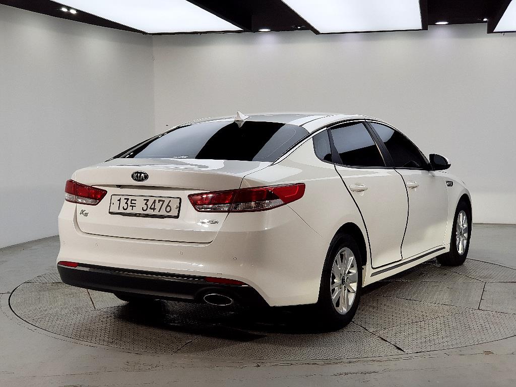 KIA K5 - Vista 6