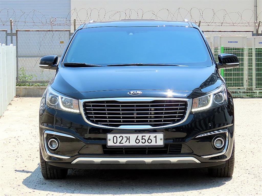KIA Carnival 2017 Negro - Importación desde Corea - HF Imports Iquique - Foto 1