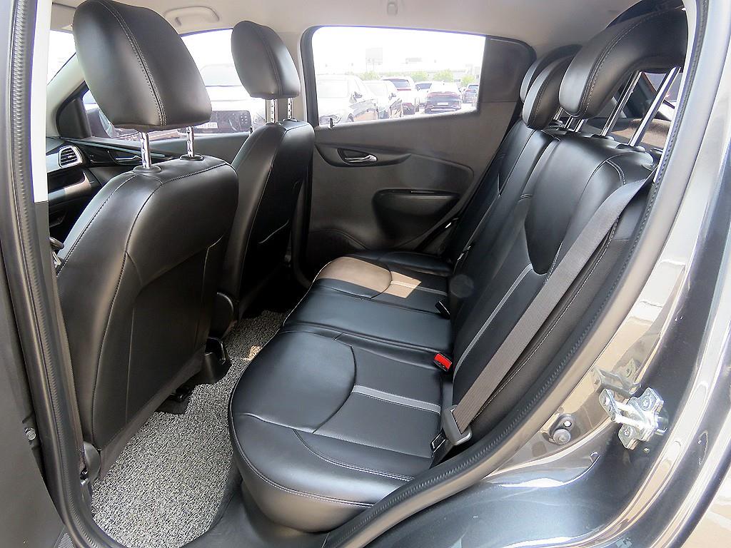 Chevrolet Spark - Vista 10
