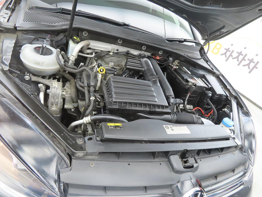 Volkswagen Golf 2019 Gris - Importación desde Corea - HF Imports Iquique - Foto 18