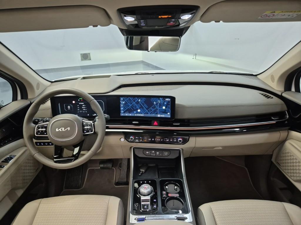 KIA Carnival - Vista 9