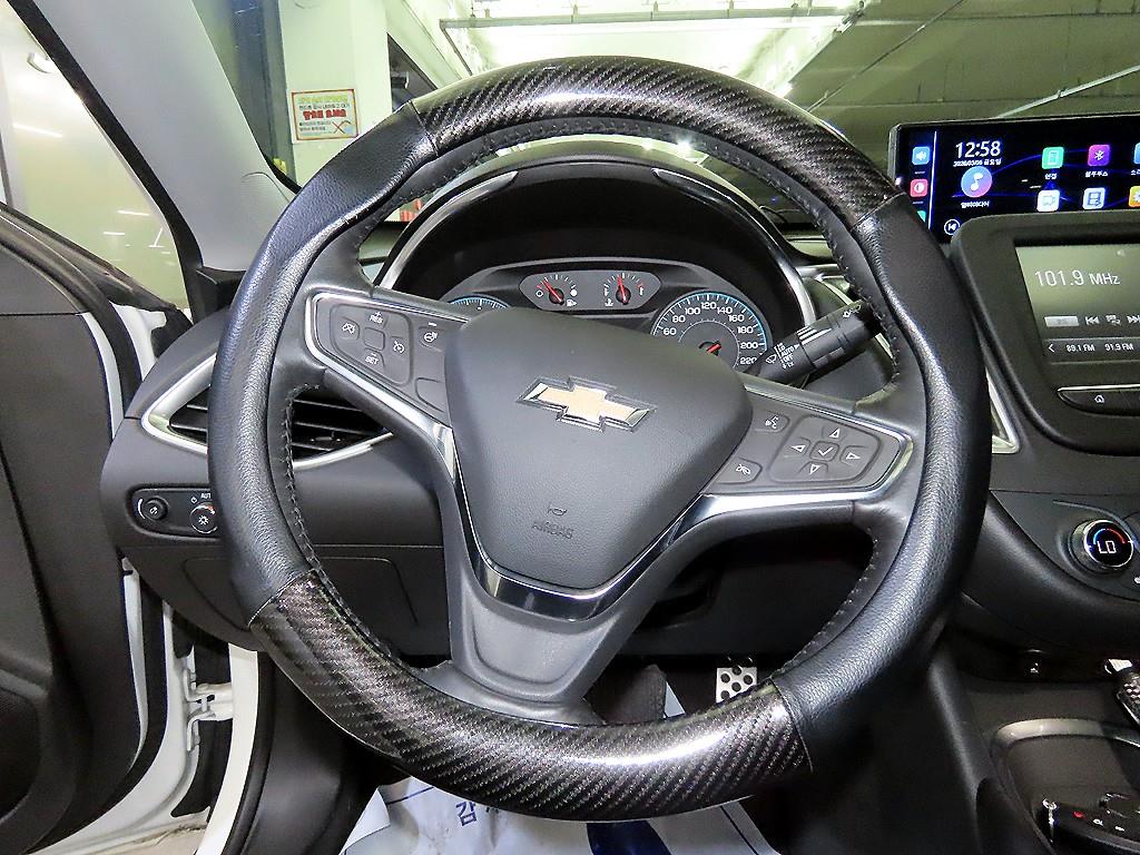Chevrolet Malibu - Vista 10