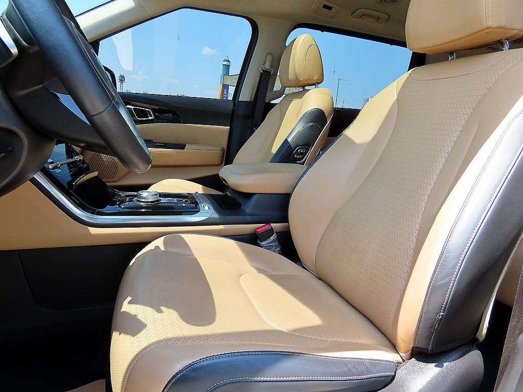 KIA Carnival - Vista 7