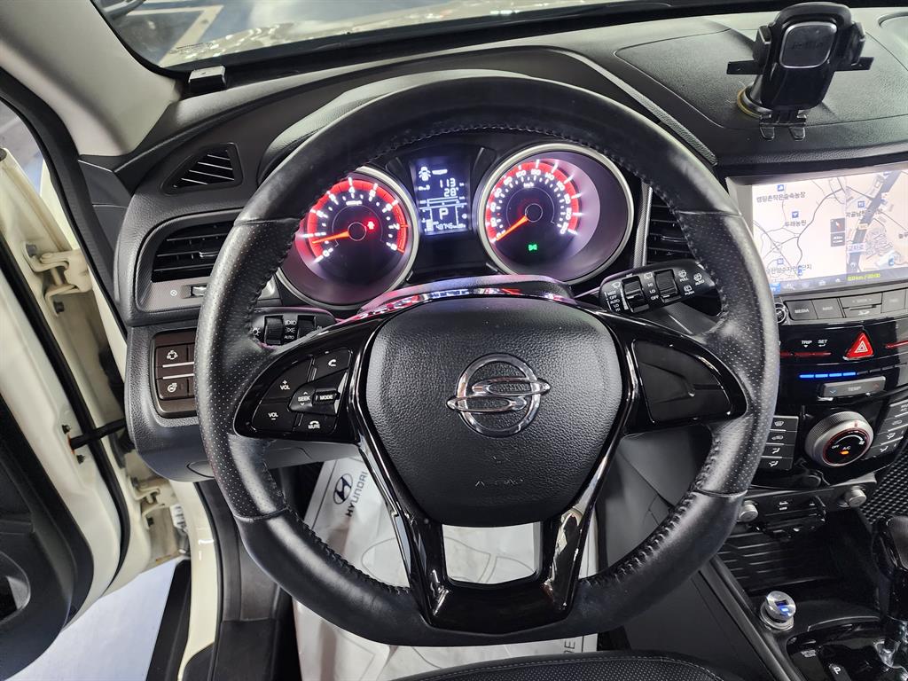 Ssangyong Tivoli 2017 Blanco - Importación desde Corea - HF Imports Iquique - Foto 15
