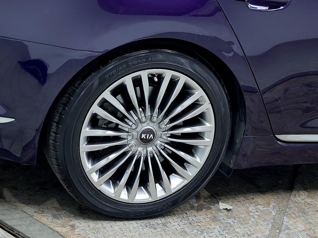 KIA K9 - Vista 10