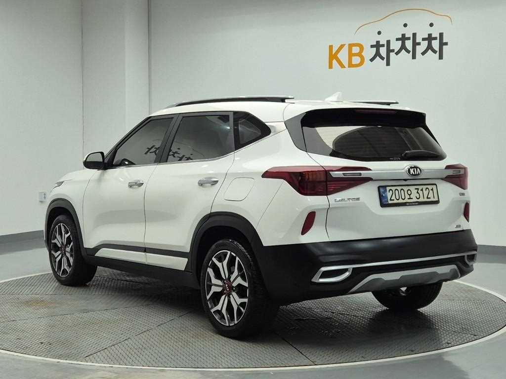 KIA Seltos - Vista 2
