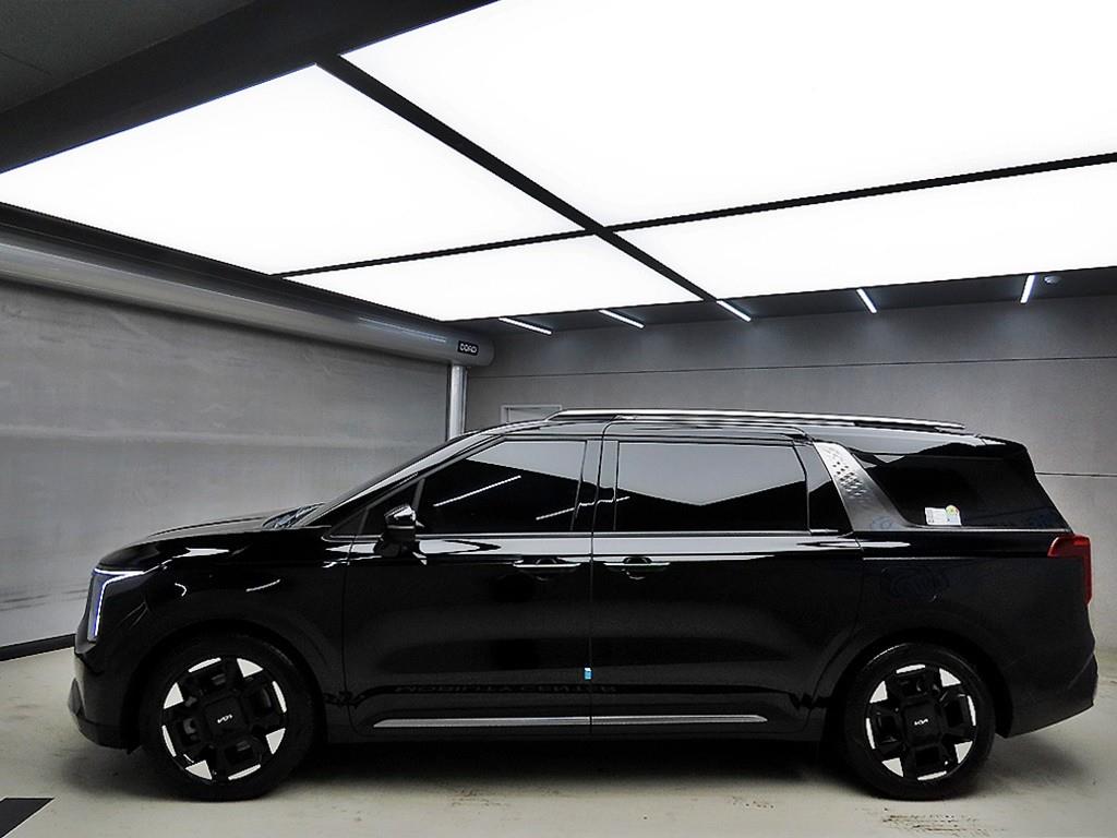 KIA Carnival - Vista 6