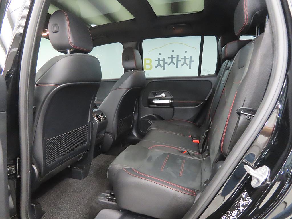 Mercedes Benz GLB Class - Vista 8