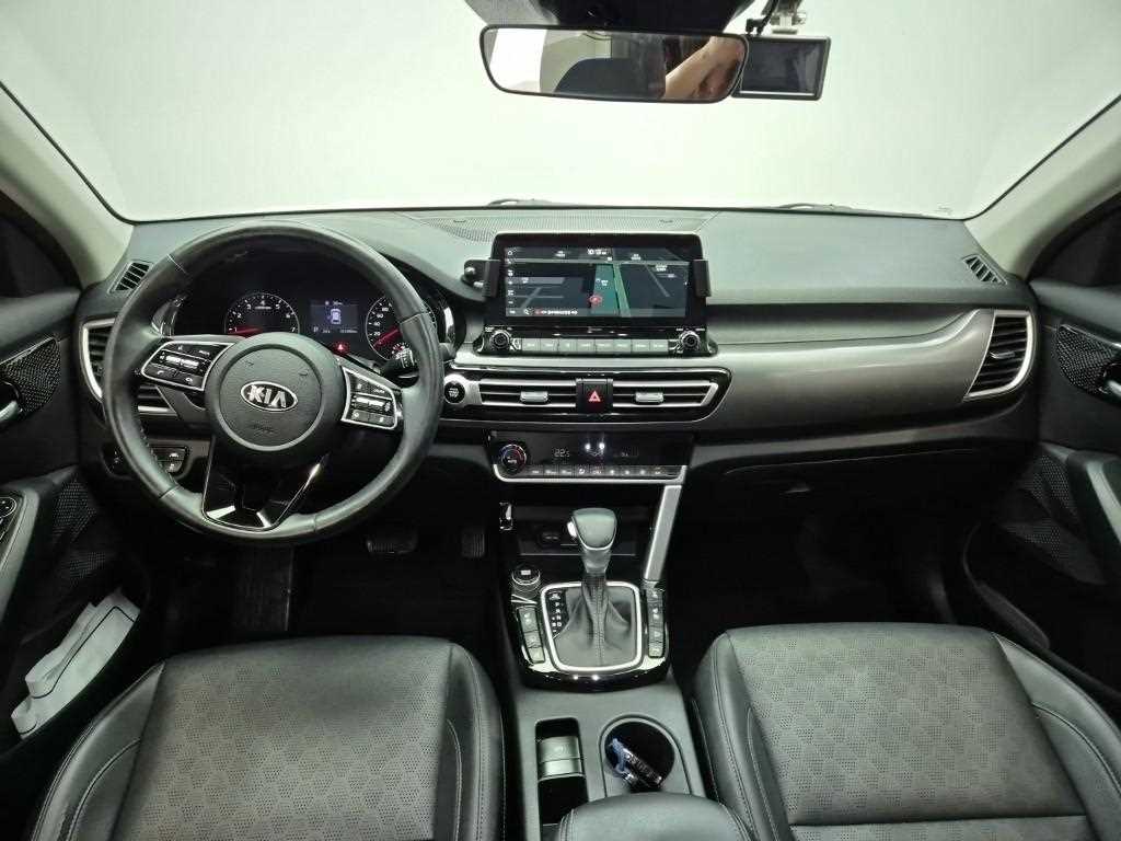 KIA Seltos - Vista 9