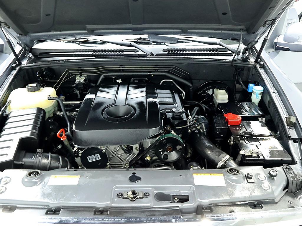 Ssangyong Rexton - Vista 9