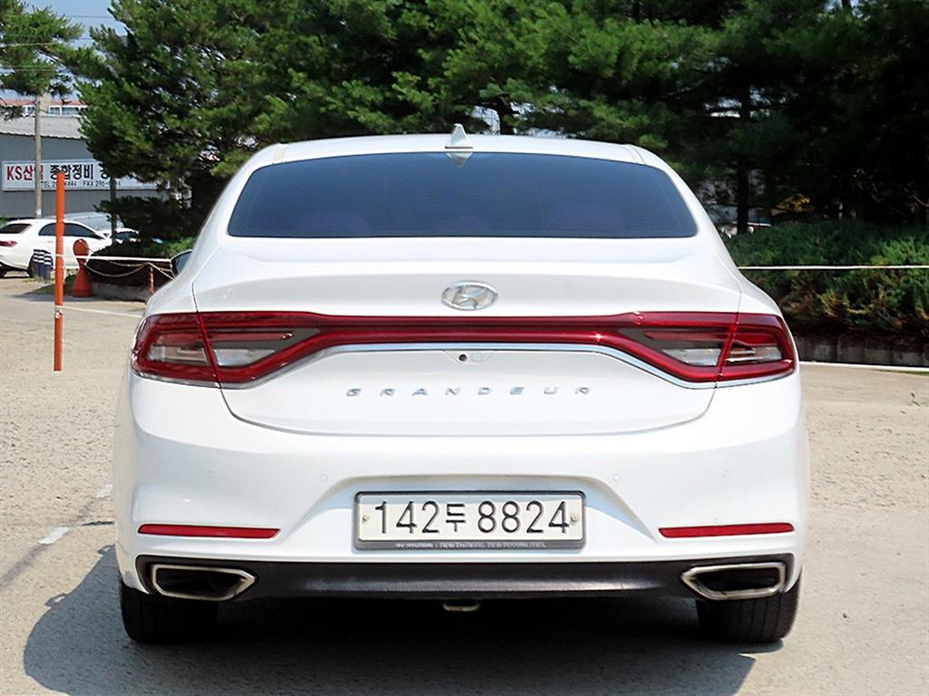 HYUNDAI Grandeur - Vista 6