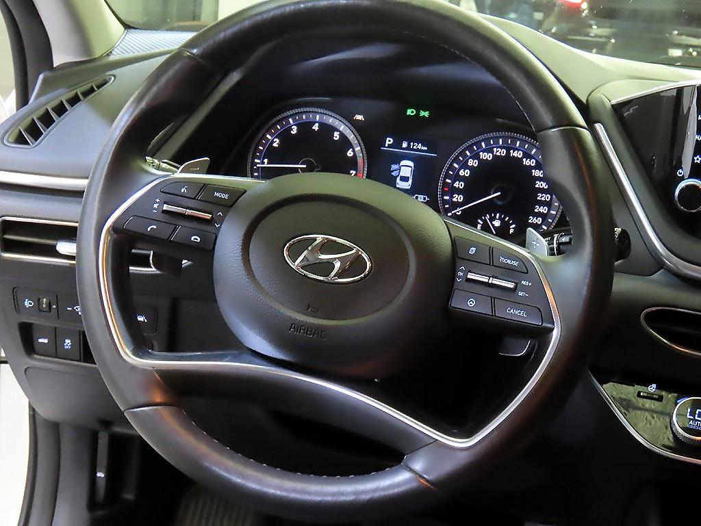HYUNDAI Sonata - Vista 10