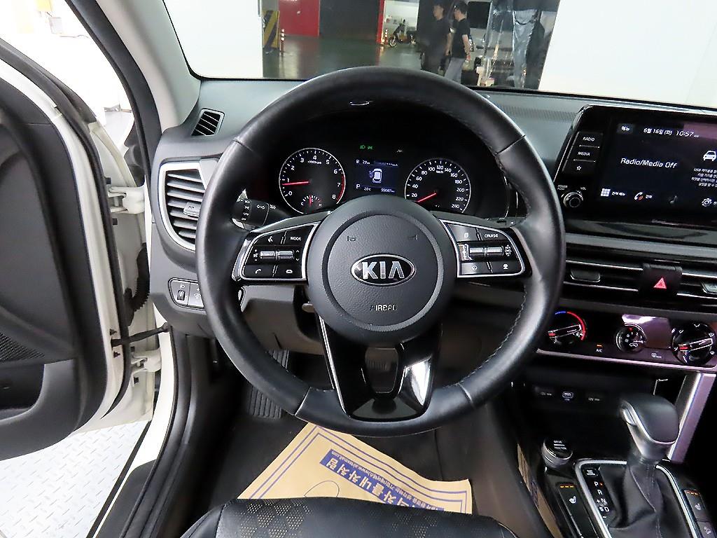 KIA Seltos - Vista 11