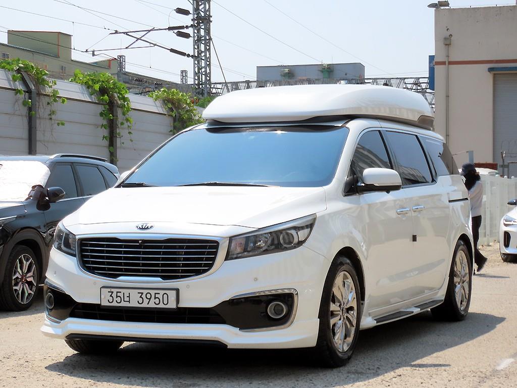 KIA Carnival - Vista 2