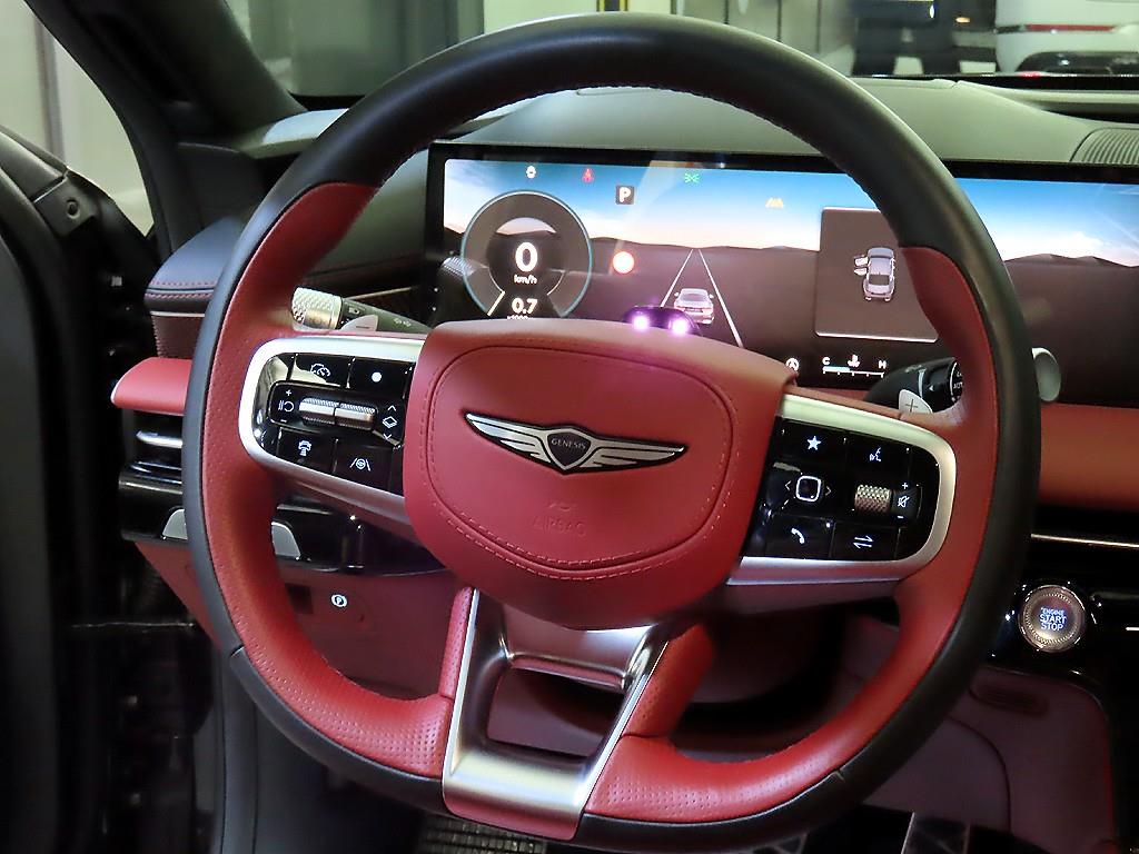 Genesis G80 - Vista 10