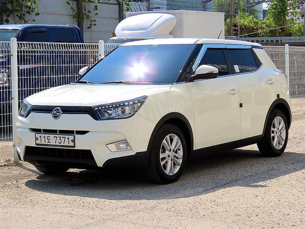 Ssangyong Tivoli - Vista 2