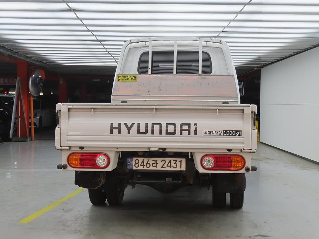 Small Truck Cargo (small) - Vista 3