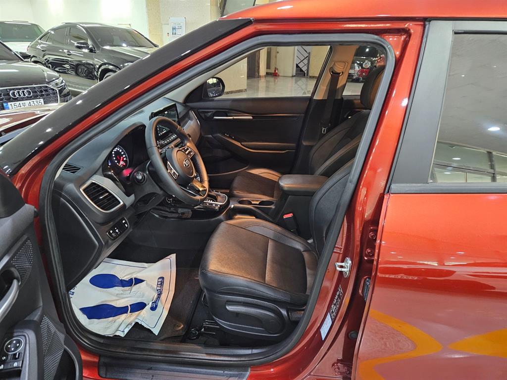 KIA Seltos - Vista 9