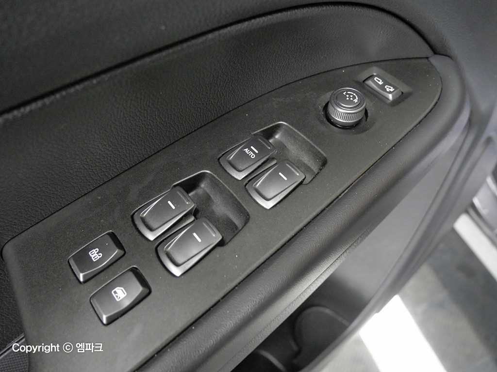 Ssangyong Rexton 2018 Gris - Importación desde Corea - HF Imports Iquique - Foto 19
