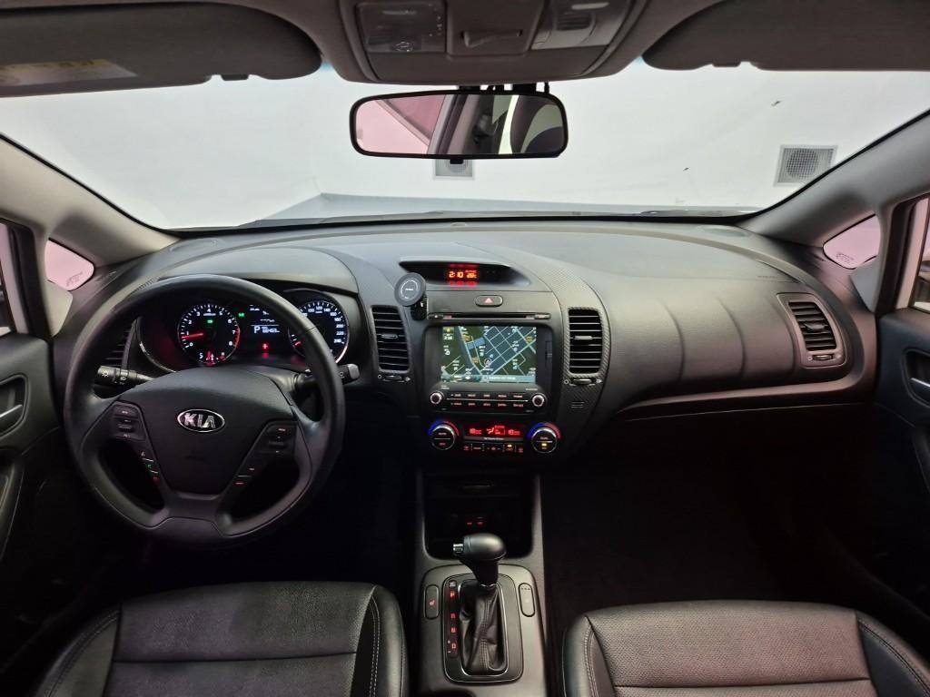 KIA K3 - Vista 9