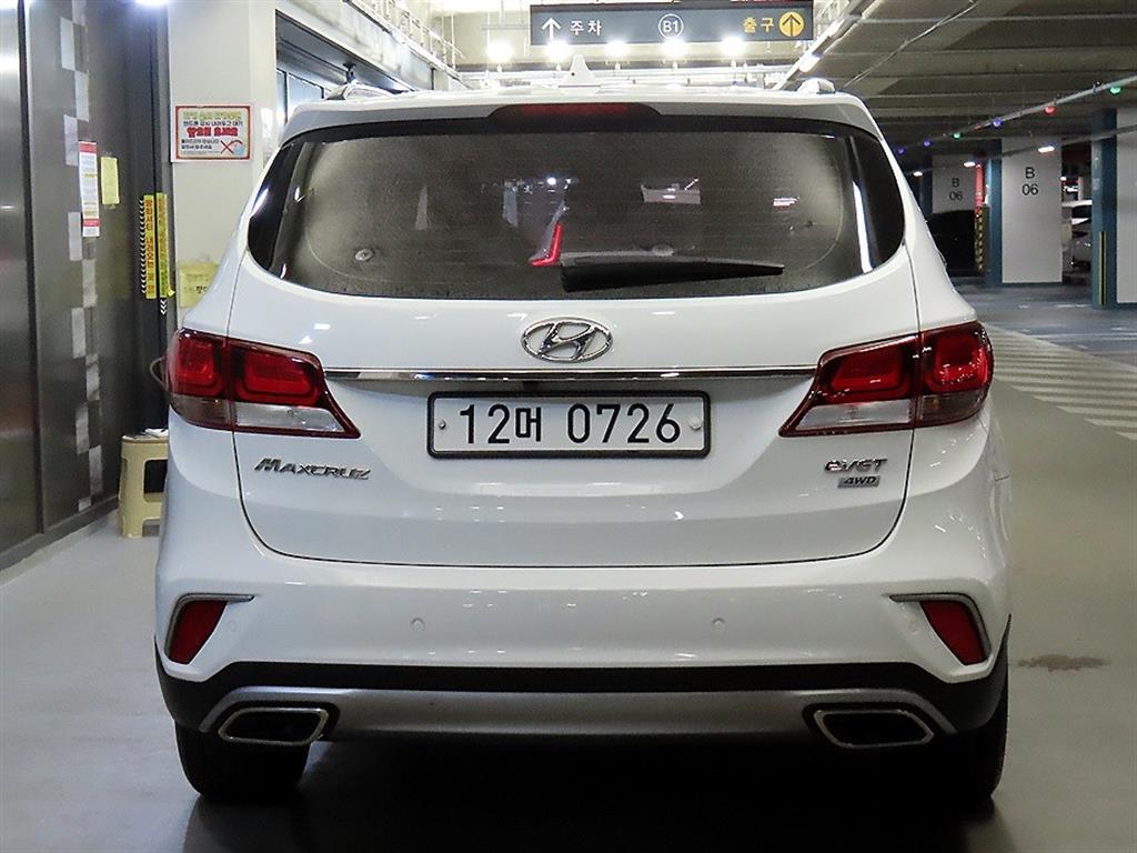 HYUNDAI Maxcruz - Vista 7