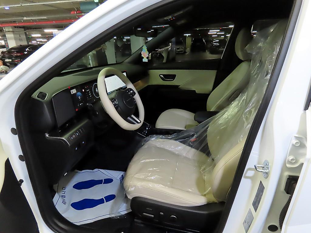 HYUNDAI Kona - Vista 8