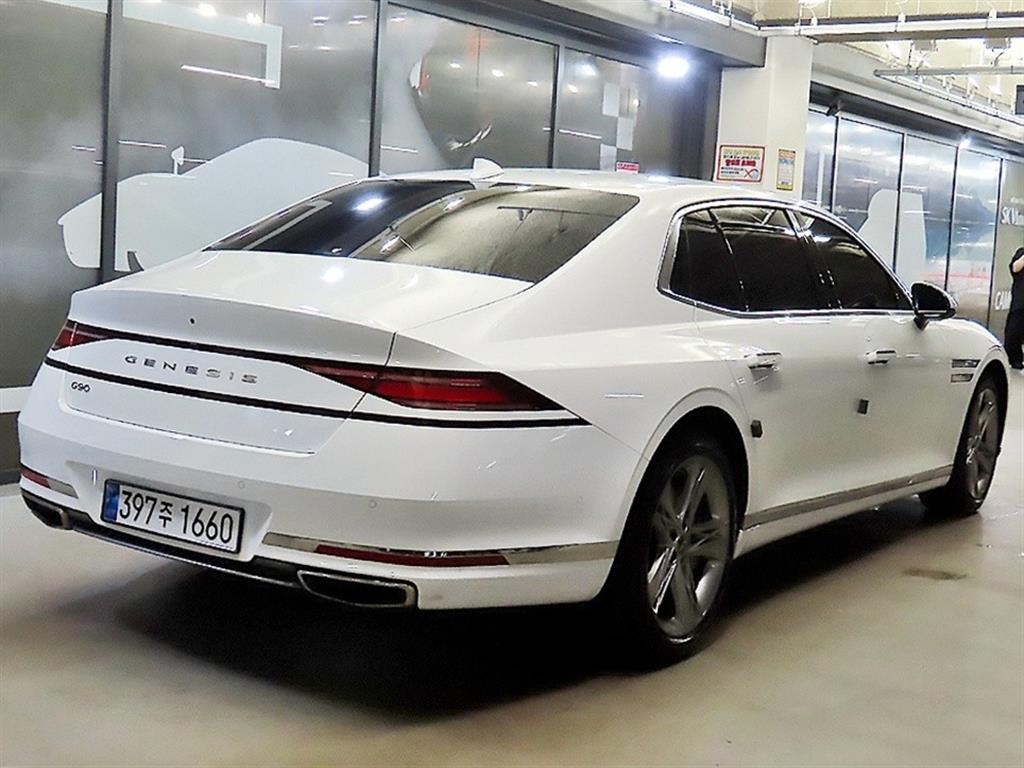 Genesis G90 - Vista 6