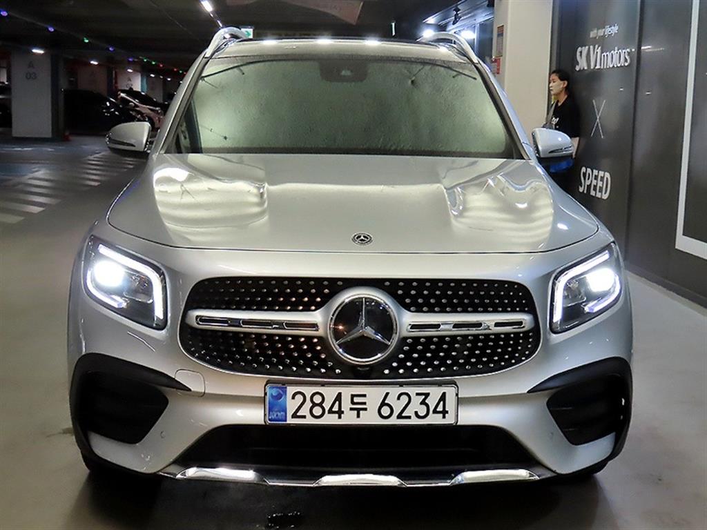 Mercedes Benz GLB Class - Vista 2