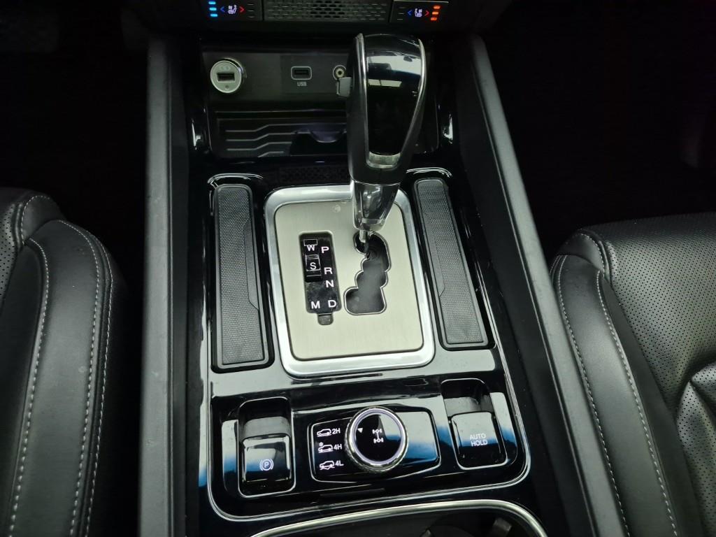 Ssangyong Rexton - Vista 10