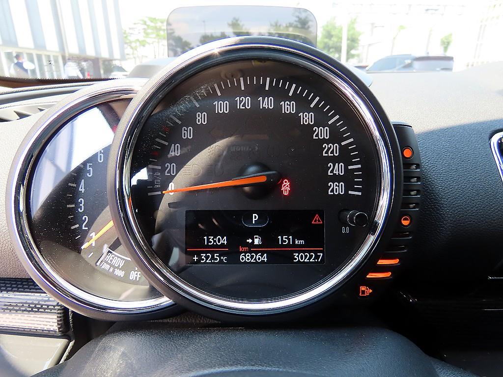 Mini Clubman - Vista 11