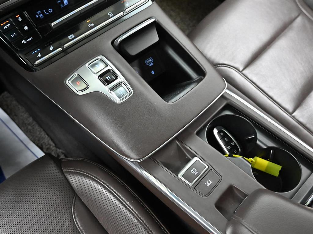 HYUNDAI Grandeur - Vista 11