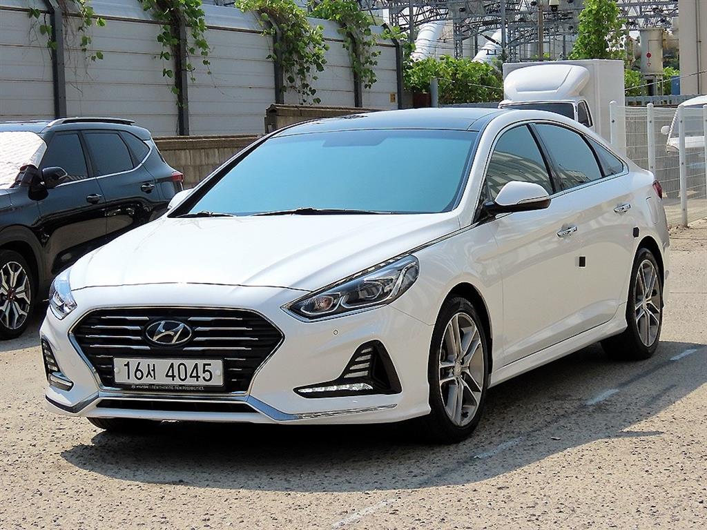 HYUNDAI Sonata - Vista 2
