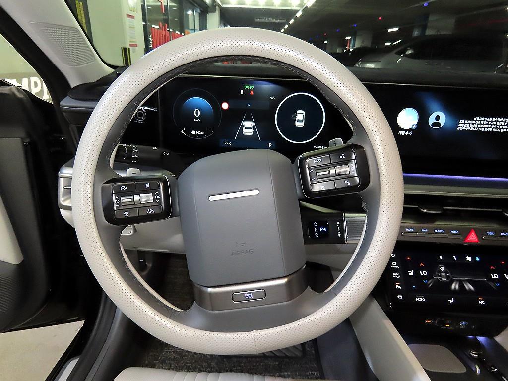 HYUNDAI Grandeur - Vista 10