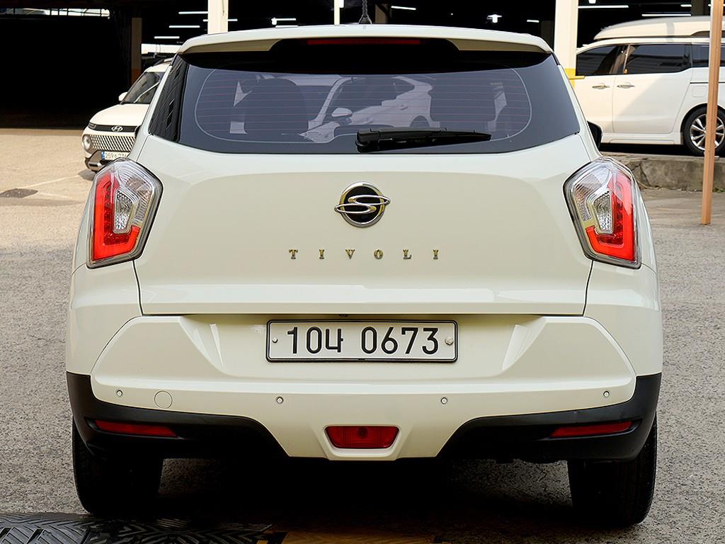 Ssangyong Tivoli - Vista 3