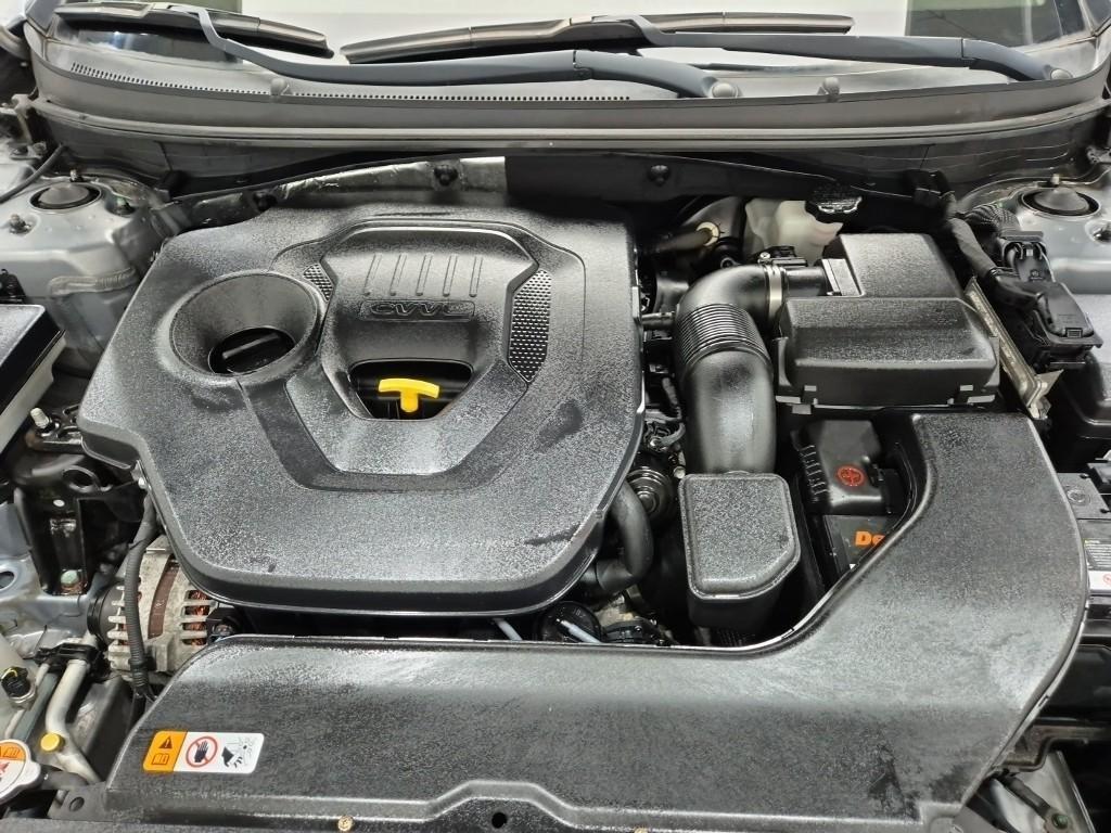 HYUNDAI Sonata - Vista 7