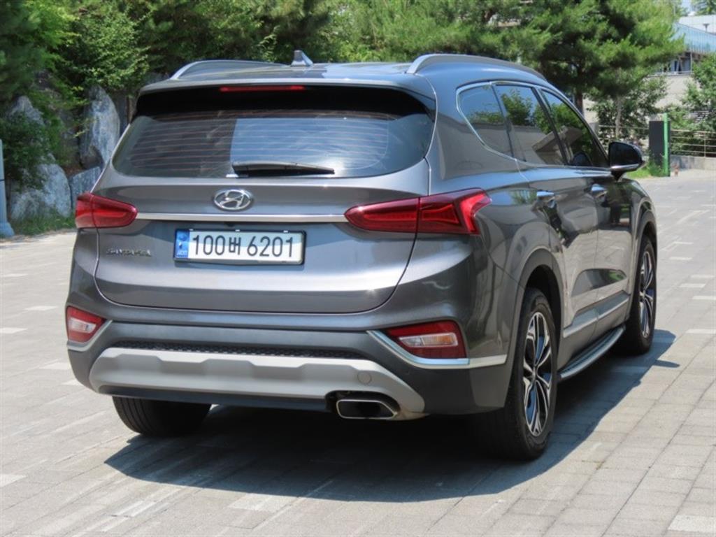 HYUNDAI Santa Fe - Vista 3