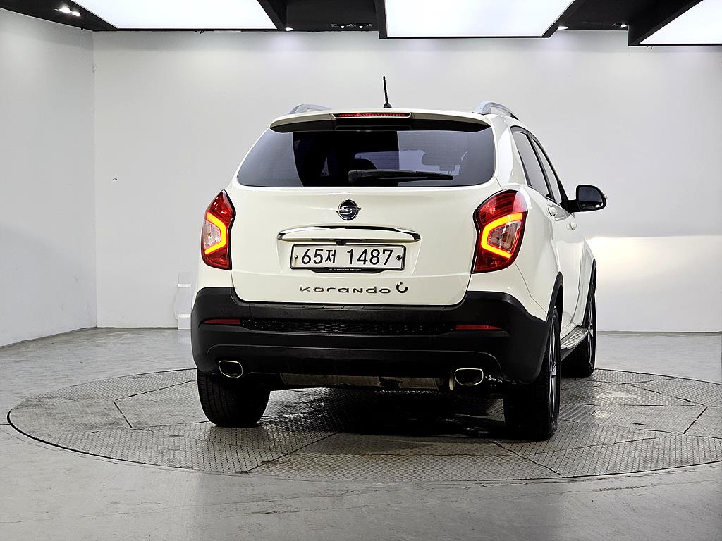 Ssangyong Korando - Vista 3