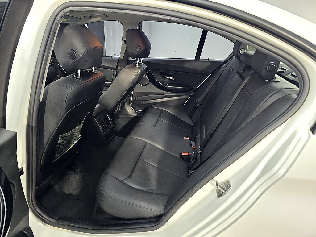 BMW 3 series - Vista 11