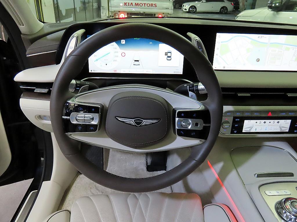 Genesis G90 - Vista 10