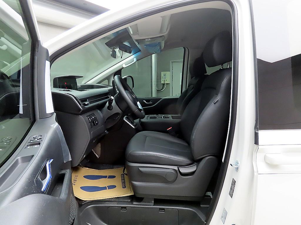 HYUNDAI Staria - Vista 7